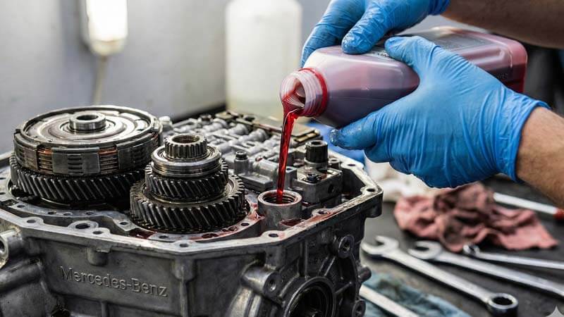 Замена масла в АКПП Мерседес Бенц при дополнительном обслуживании